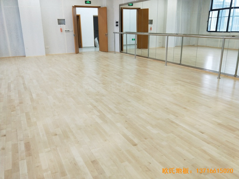 �Ĵ����e��ZҺ�׾ƌW(xu��)Ժ�\(y��n)��(d��ng)�^�w���ذ尲�b����4